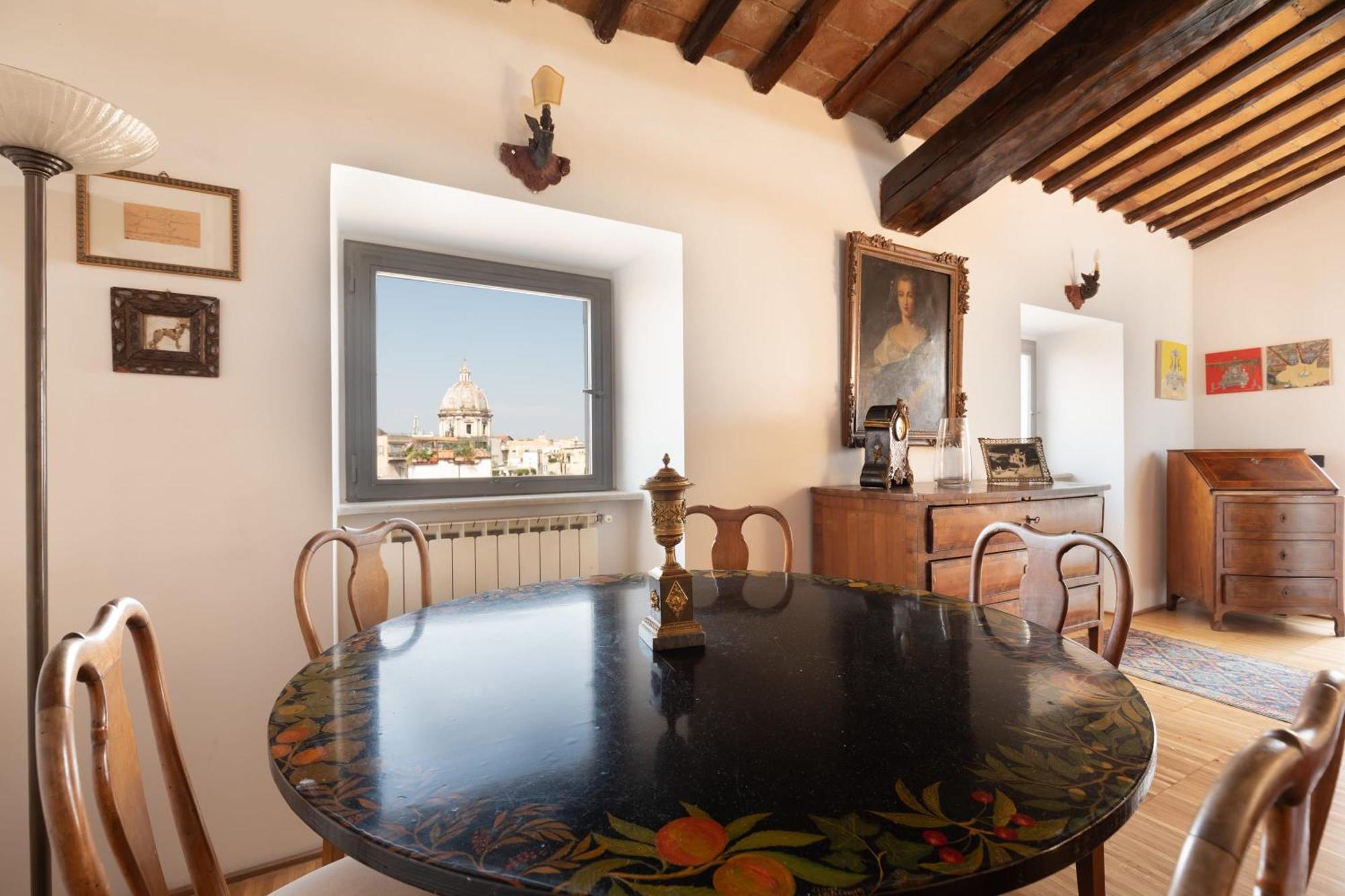 Farnese Stunning Penthouse | Romeloft Apartamento